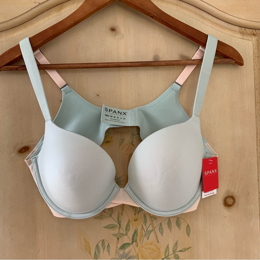 NWT Spanx Pillow Cup Push-Up Plunge Bra 36C